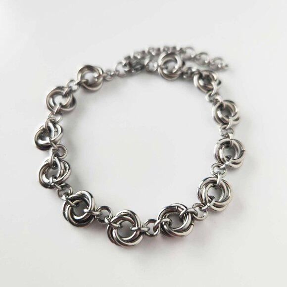 Vintage antique style romantic silver mobius rose bracelet - Picture 1 of 9